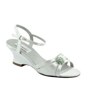Dyeables Womens Cassie White Satin Sandals Wedding Shoes