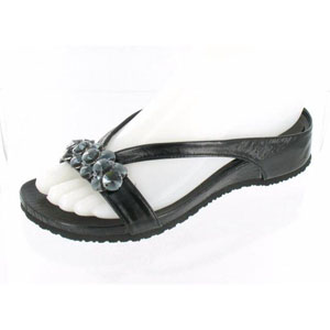 Helens Heart Womens CFW-318 Black Beaded Sandals Casual Shoes